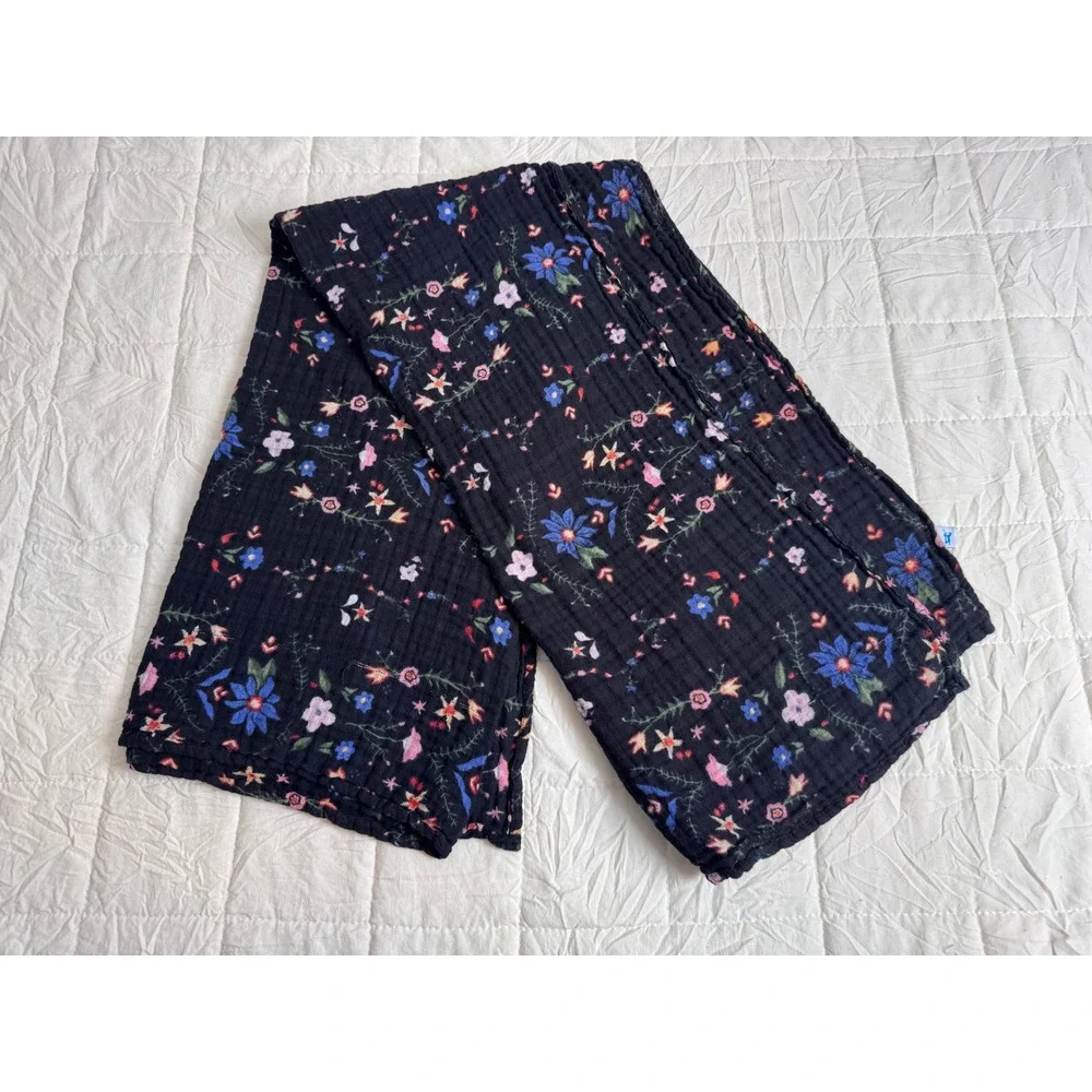 Little Unicorn Black Wildflower Organic Cotton Muslin Swaddle Blanket Floral